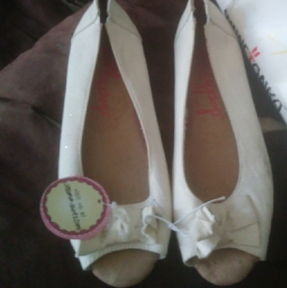 Girls flats